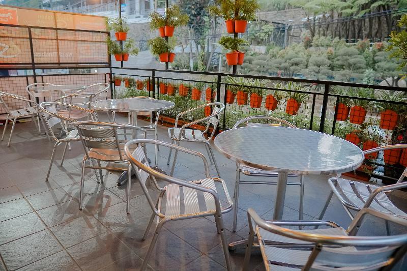 Rossan Near Sersan Bajuri Redpartner 3* Bandung