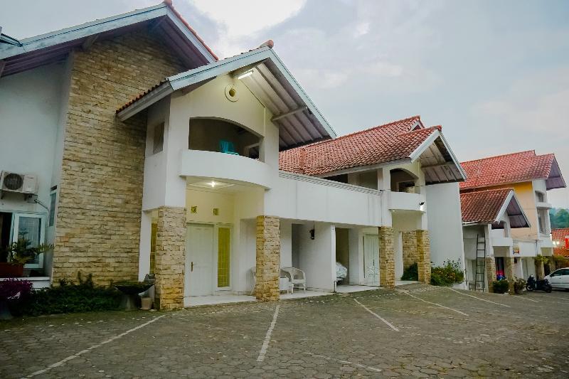 Hotel Rossan Near Sersan Bajuri Redpartner 3*